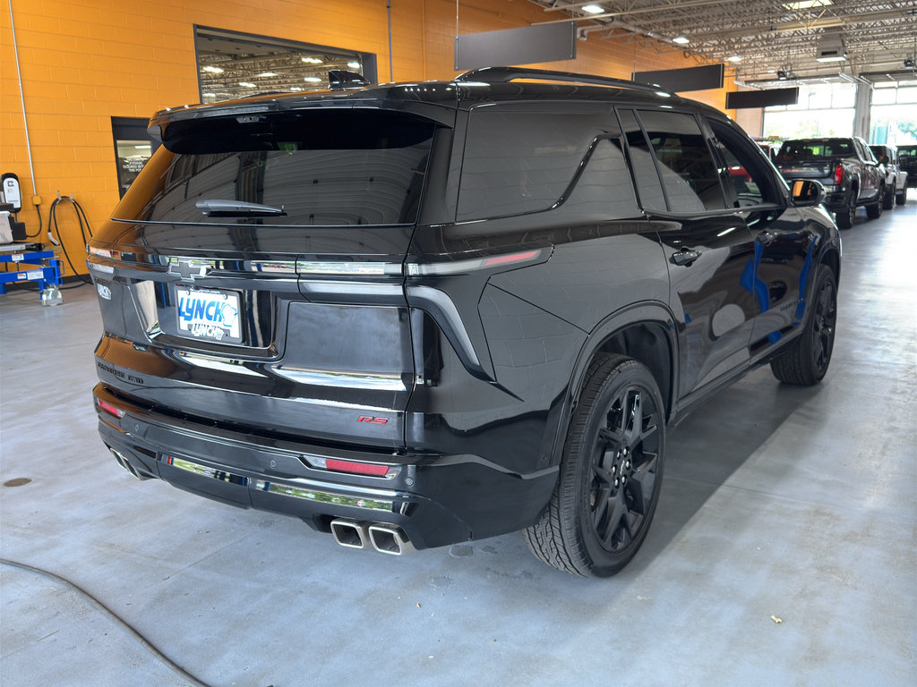 Used 2026 Chevrolet Traverse RS w/ LPO, Floor Liner Package AWD/4WD image 5