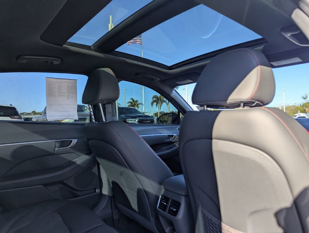 Used 2022 Hyundai Sonata SEL Plus image 12