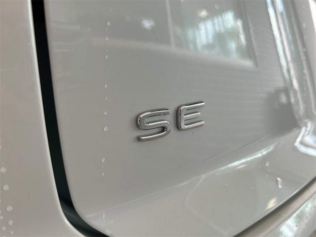 New 2026 Volkswagen Atlas Cross Sport SE image 49