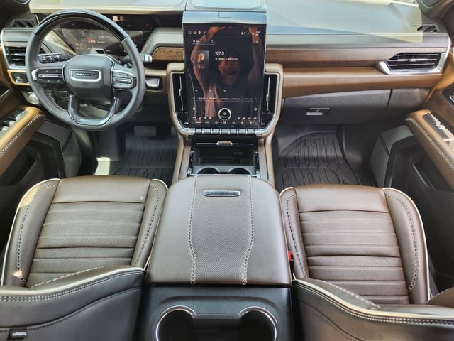 Used 2026 GMC Yukon Denali Ultimate w/ LPO, Floor Liner Package AWD/4WD image 27