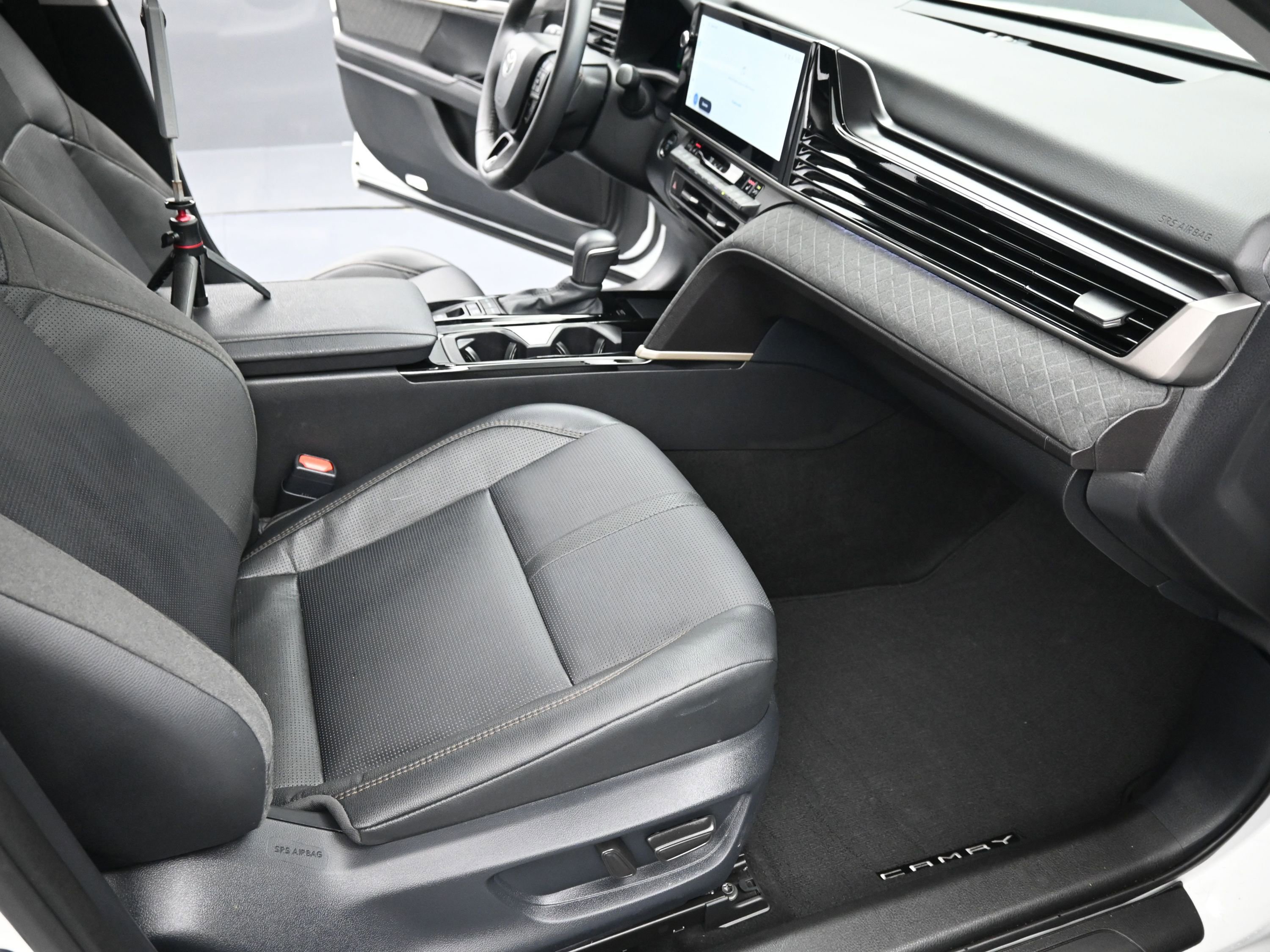 Certified 2025 Toyota Camry XLE image 19