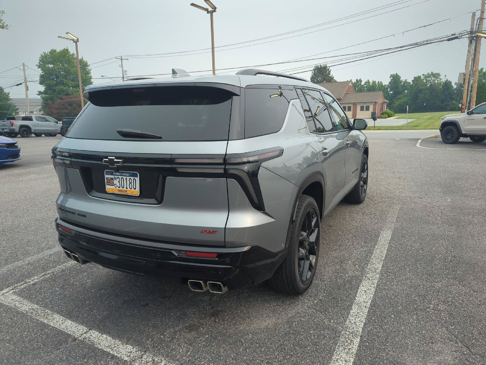 Used 2025 Chevrolet Traverse RS AWD/4WD image 7