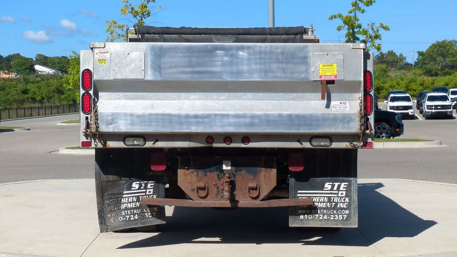 Used 2016 Ford F550 2WD Crew Cab Super Duty image 6