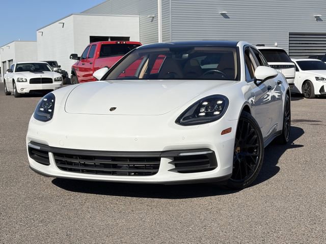 Used 2018 Porsche Panamera RWD image 3