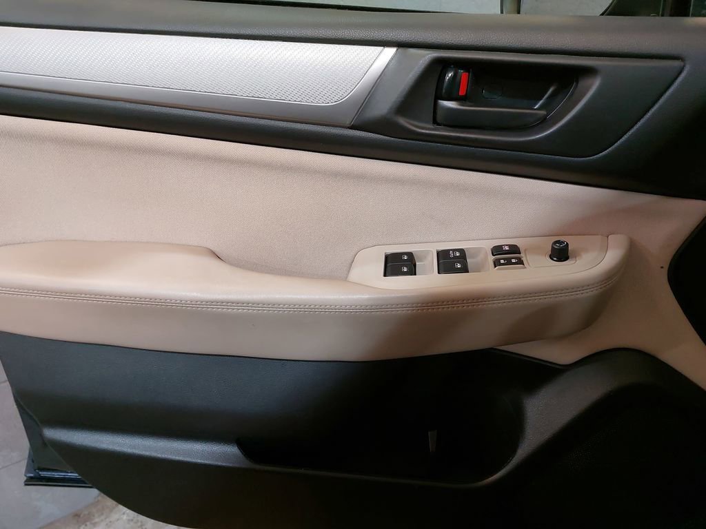 Used 2018 Subaru Outback 2.5i image 25