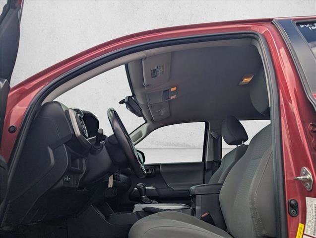 Used 2017 Toyota Tacoma SR5 w/ Tow Package RWD image 12