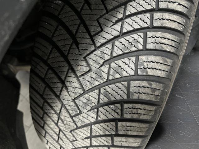 Used 2020 Ford Explorer Limited w/ Class III Trailer Tow Package image 40