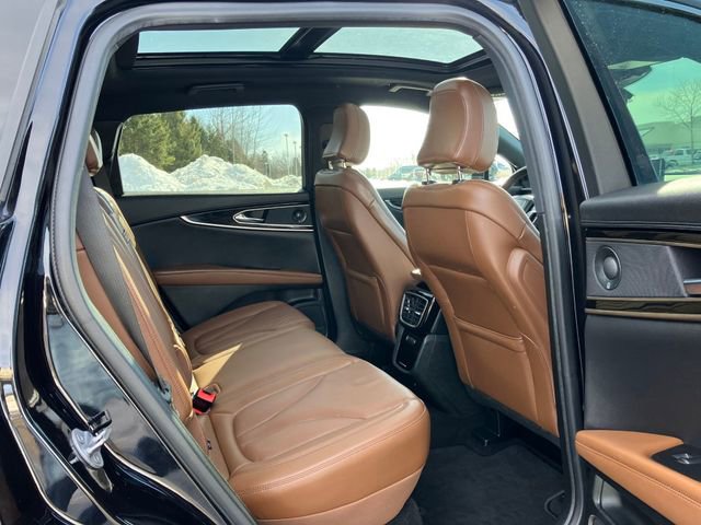 Used 2022 Lincoln Nautilus Reserve w/ Luxury Package image 21