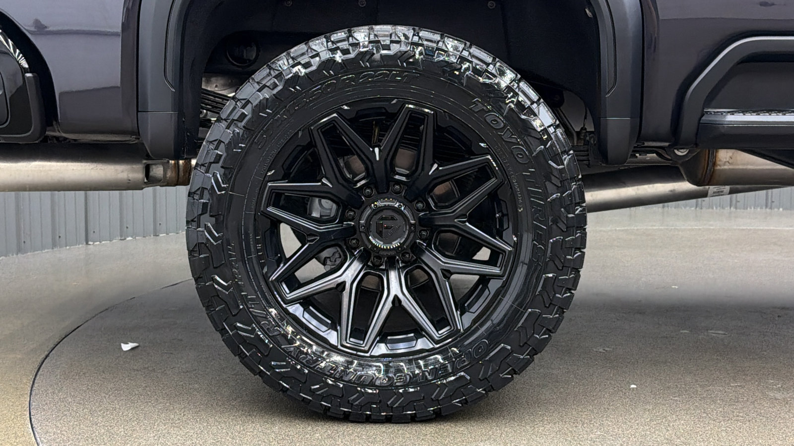 Used 2026 GMC Sierra 2500 AT4X AWD/4WD image 11