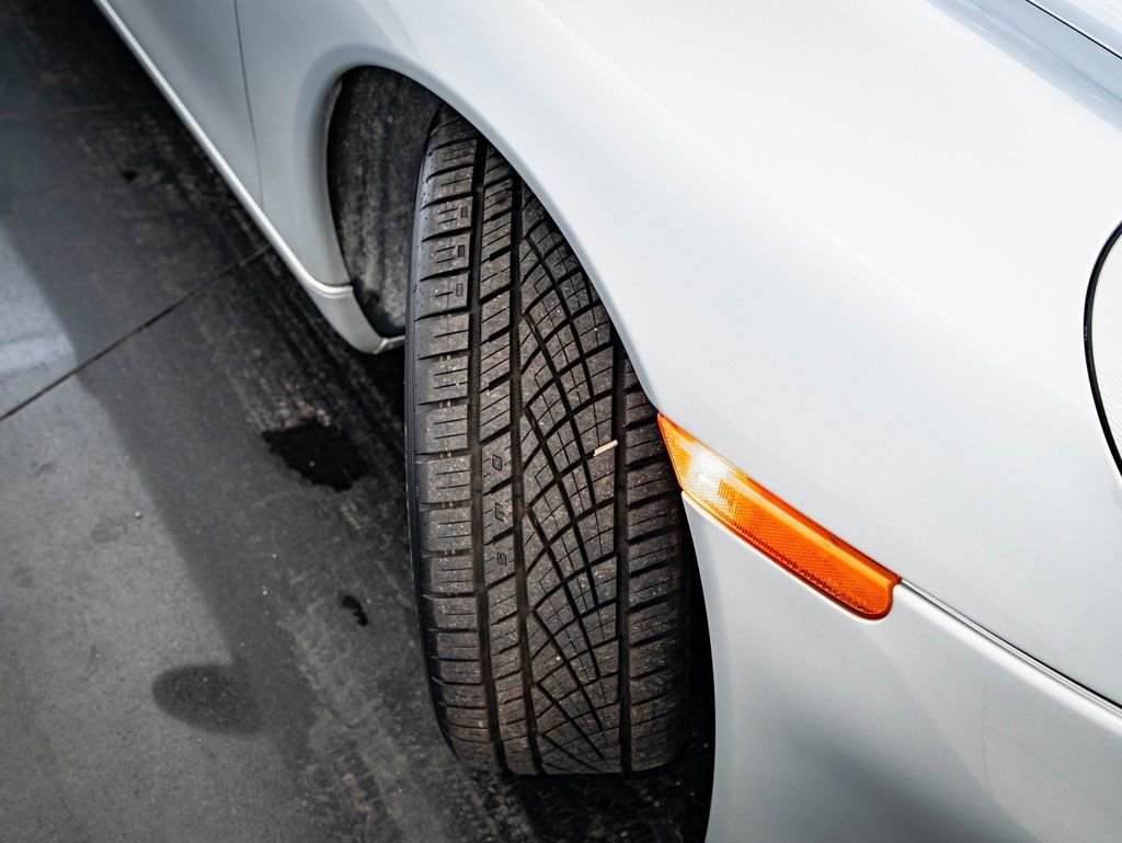 Used 2000 Porsche 911 Carrera image 48