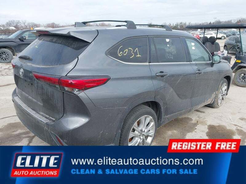 Used 2020 Toyota Highlander Limited image 7