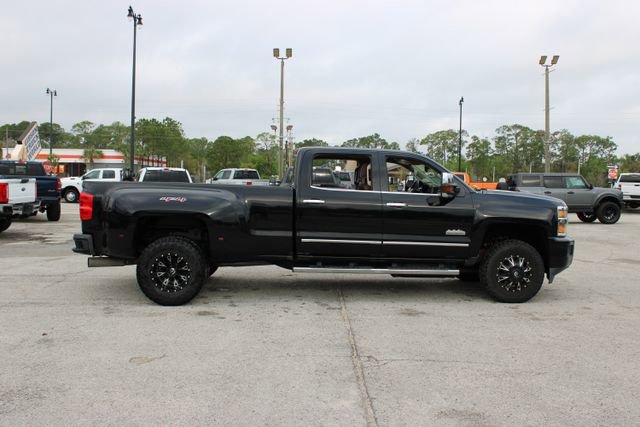 Used 2015 Chevrolet Silverado 3500 High Country w/ Duramax Plus Package image 12