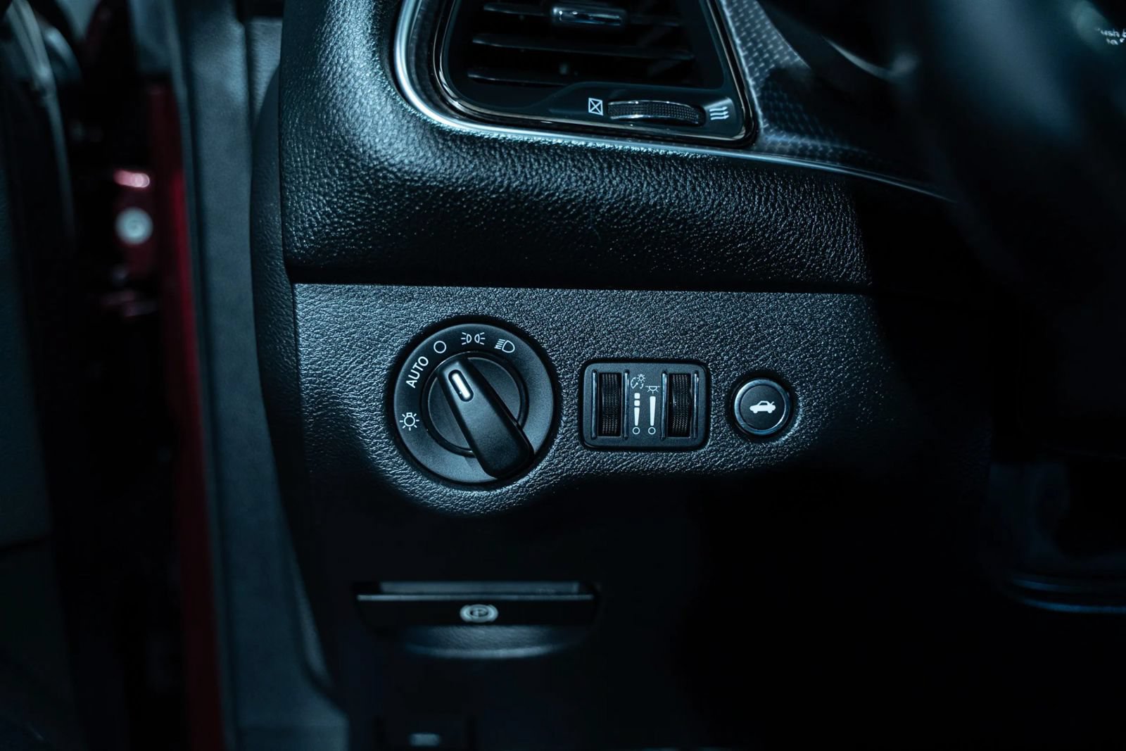 Used 2019 Dodge Challenger SRT Hellcat w/ Widebody Package RWD image 17