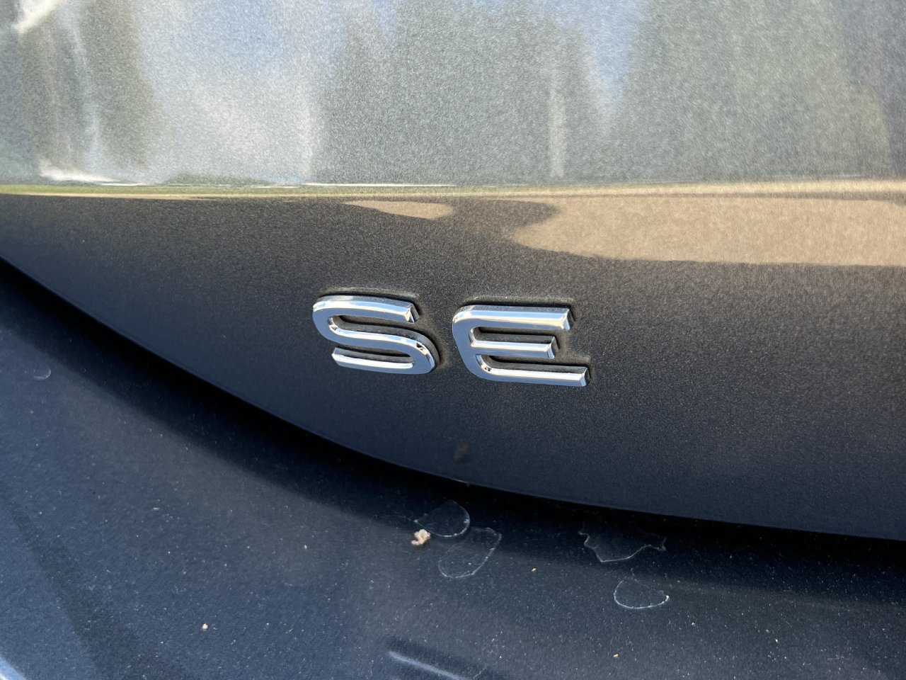 Used 2025 Volkswagen Tiguan SE FWD image 7