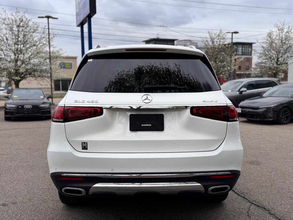 Used 2022 Mercedes-Benz GLS 450 4MATIC image 5