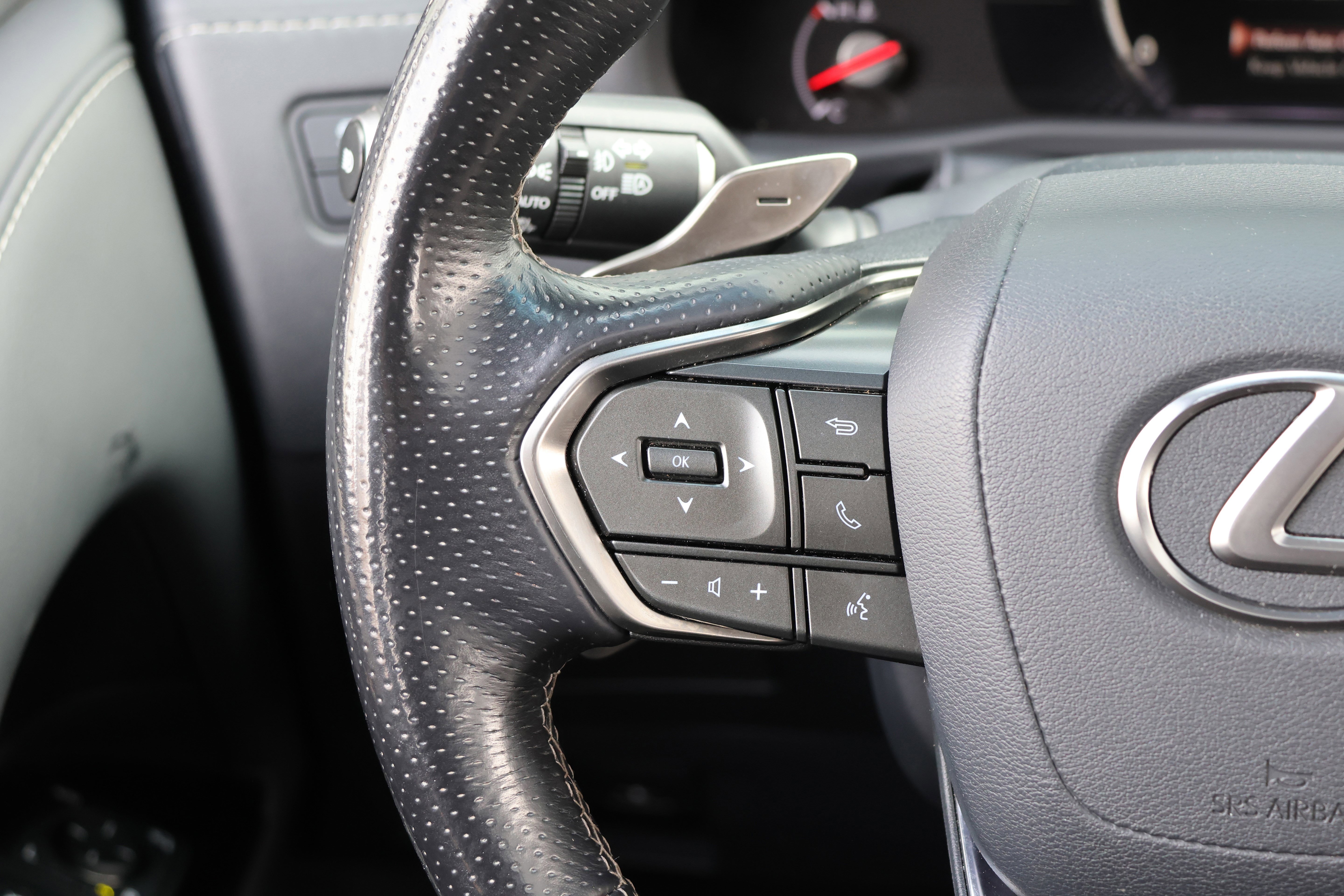 Used 2023 Lexus LX 600 F Sport image 19