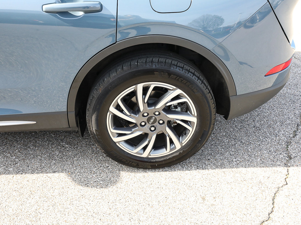 Certified 2023 Lincoln Corsair AWD image 4