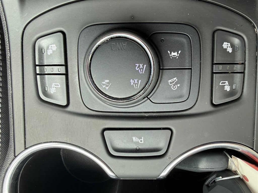 Used 2022 GMC Terrain SLT w/ Tech Package AWD/4WD image 9