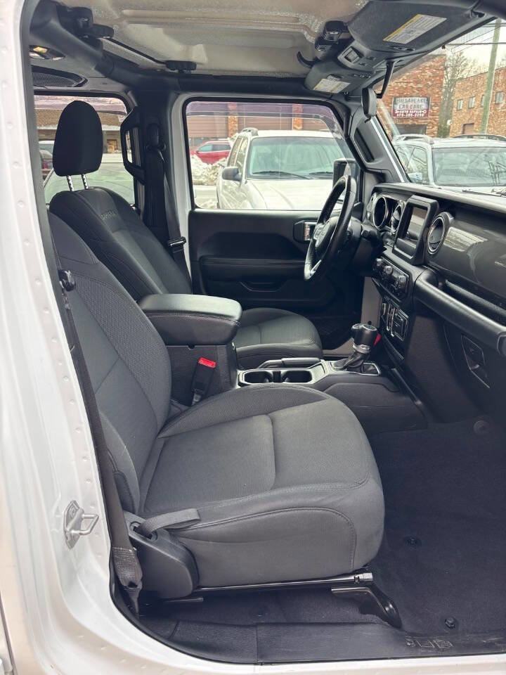 Used 2019 Jeep Wrangler Unlimited Sahara image 13
