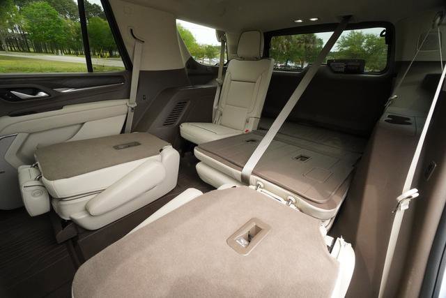 Used 2022 GMC Yukon Denali image 32