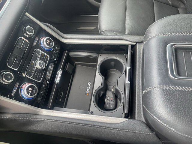 Used 2021 GMC Yukon Denali w/ Denali Premium Package image 27