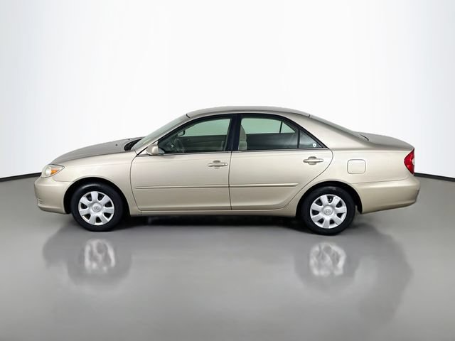 Used 2004 Toyota Camry LE FWD image 11