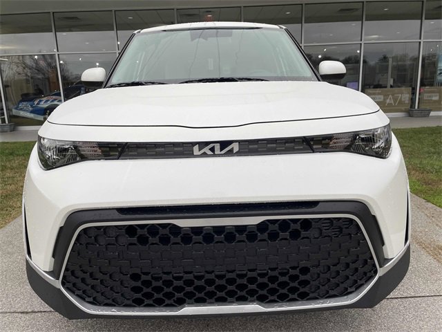 New 2025 Kia Soul LX image 14