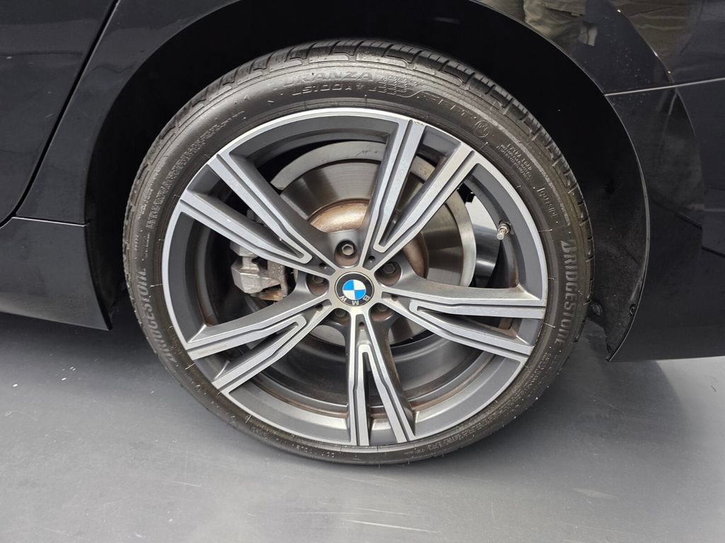 Used 2024 BMW 330i Sedan w/ Convenience Package RWD image 15