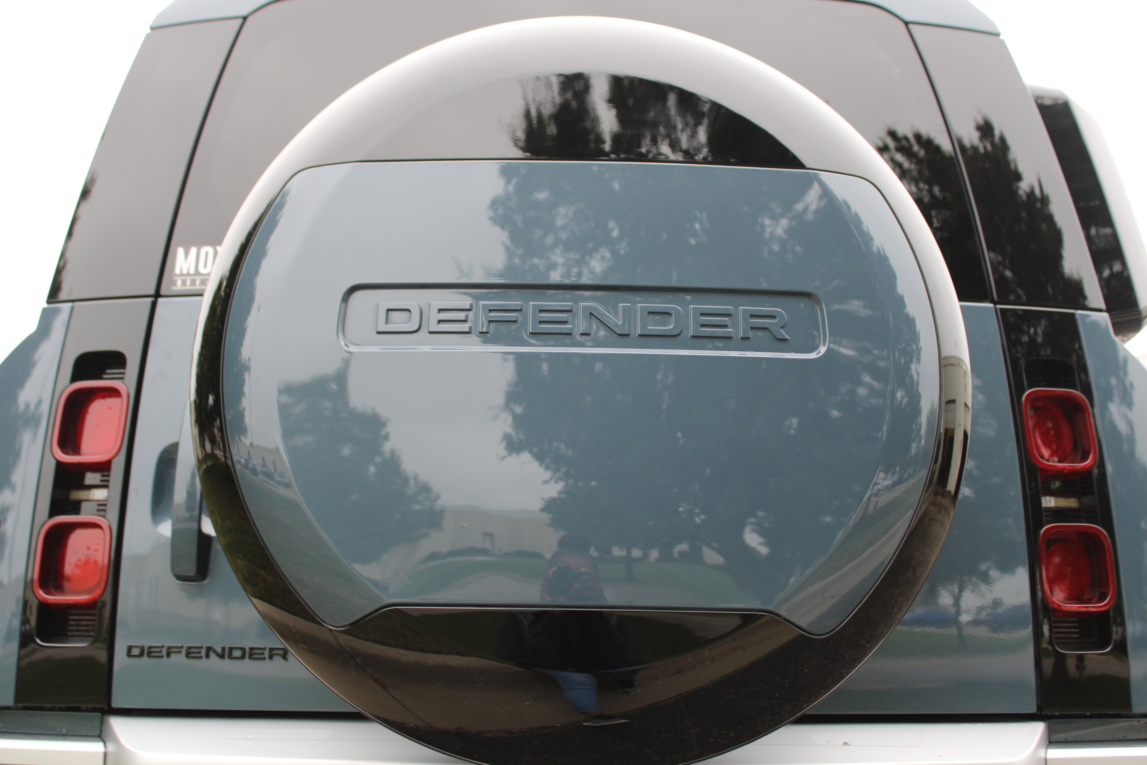 Used 2024 Land Rover Defender 110 S image 76