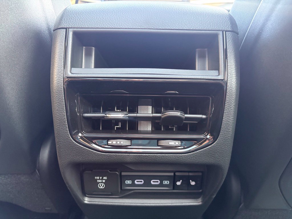 New 2026 Jeep Grand Cherokee Limited AWD/4WD image 28