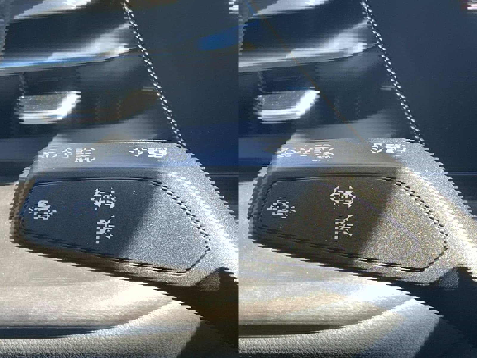 Used 2025 Audi Q5 Premium Plus w/ Premium Plus image 24