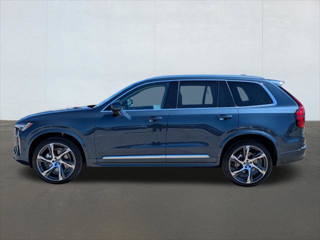Used 2025 Volvo XC90 B6 Ultra w/ Lounge Package image 2