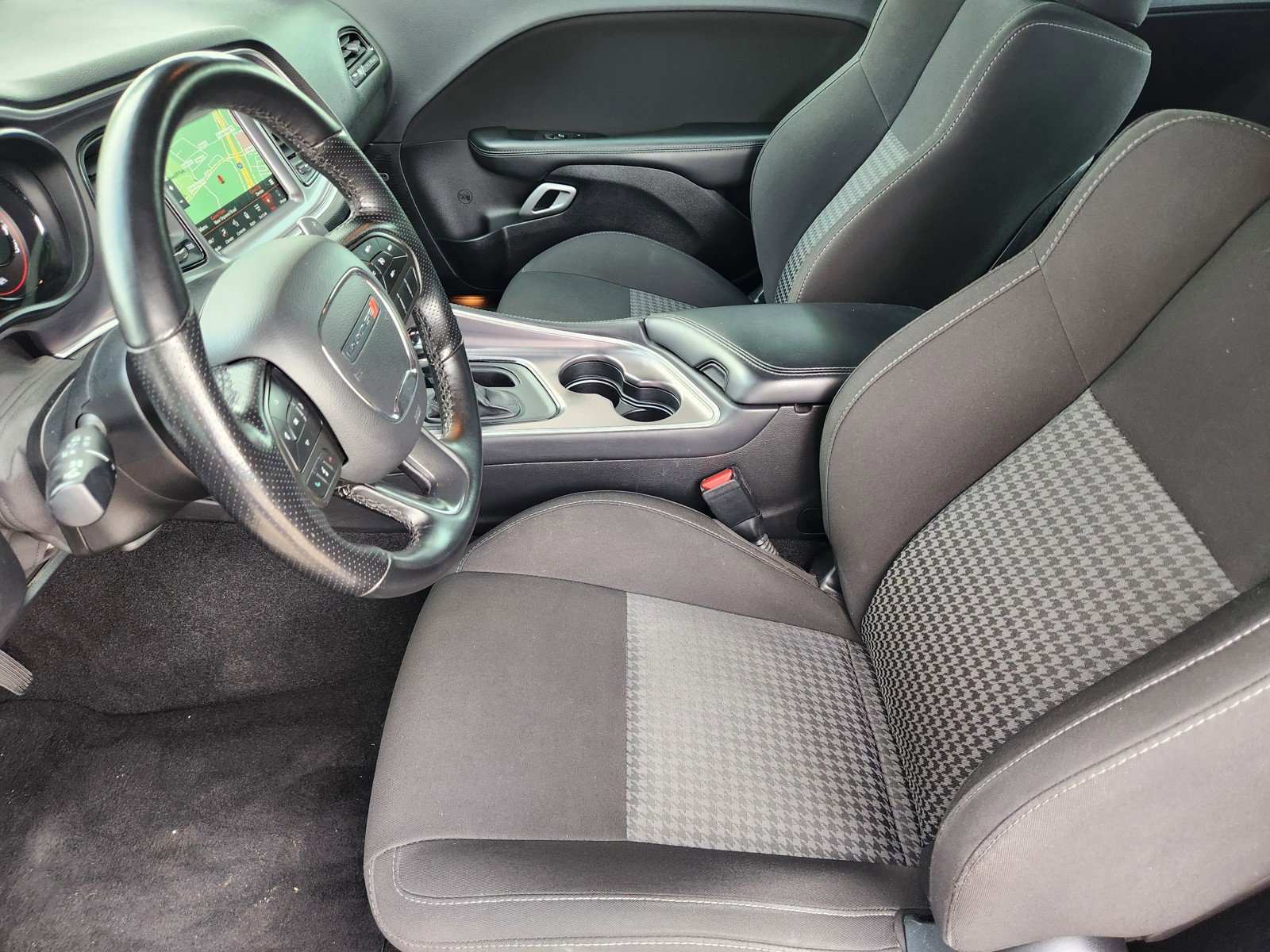 Used 2021 Dodge Challenger GT w/ Blacktop Package image 10