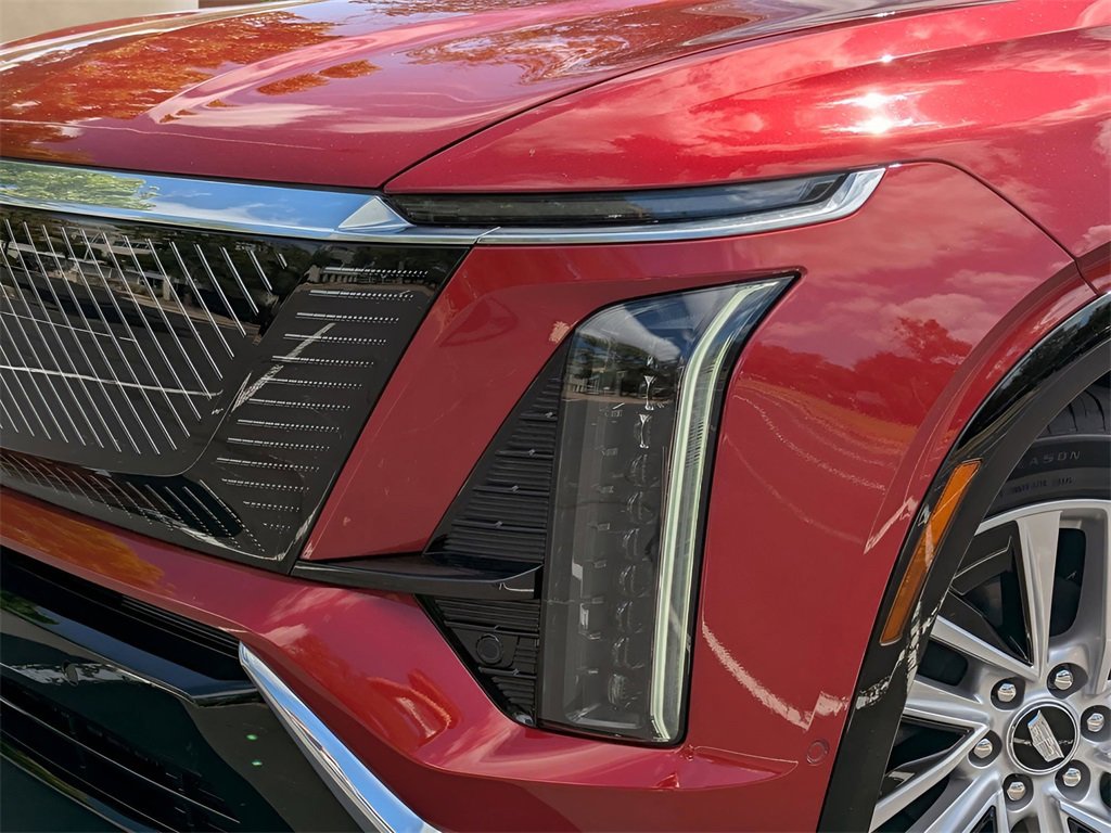 New 2026 Cadillac Vistiq Luxury image 3