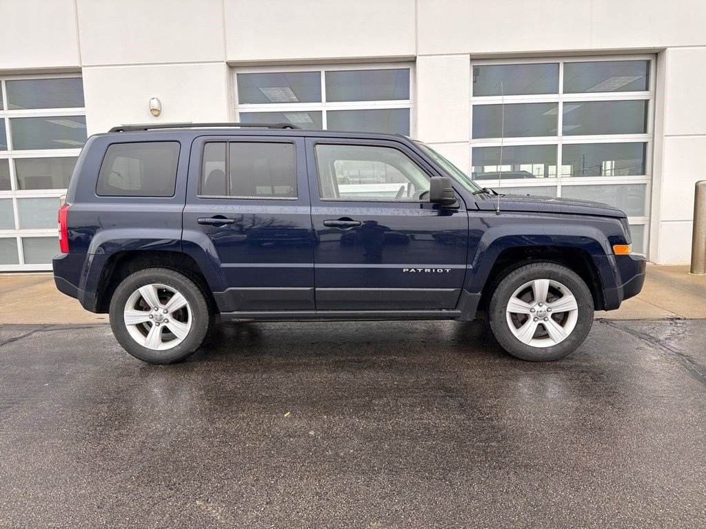 Used 2014 Jeep Patriot Sport w/ Power Value Group image 3