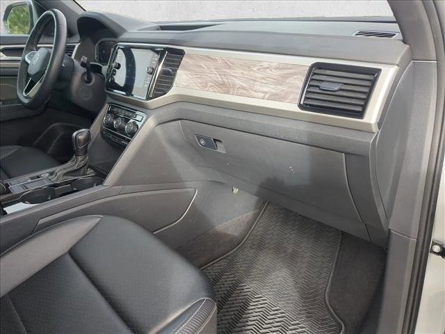 Used 2022 Volkswagen Atlas Cross Sport SE image 24