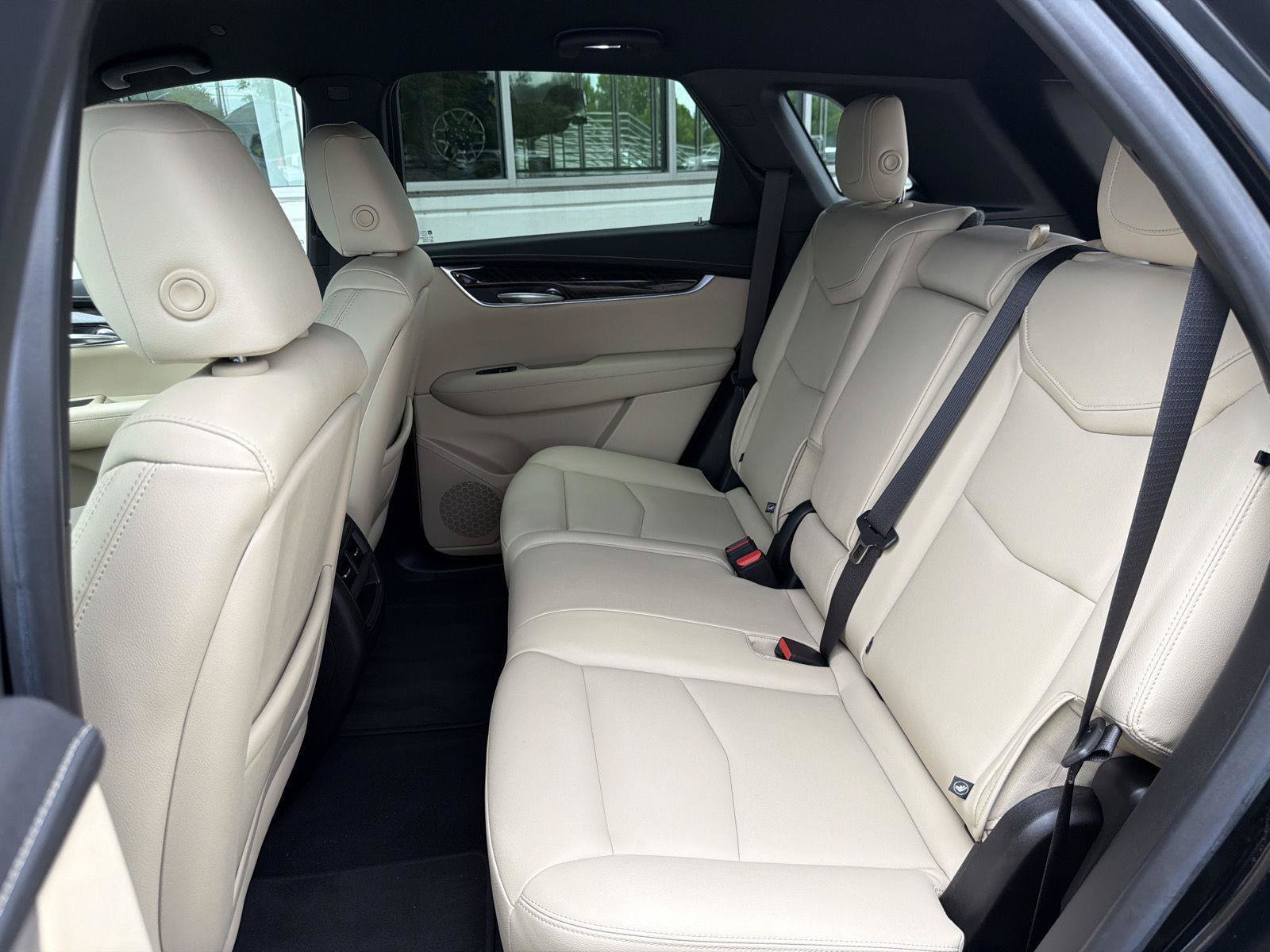 Used 2019 Cadillac XT5 FWD image 37