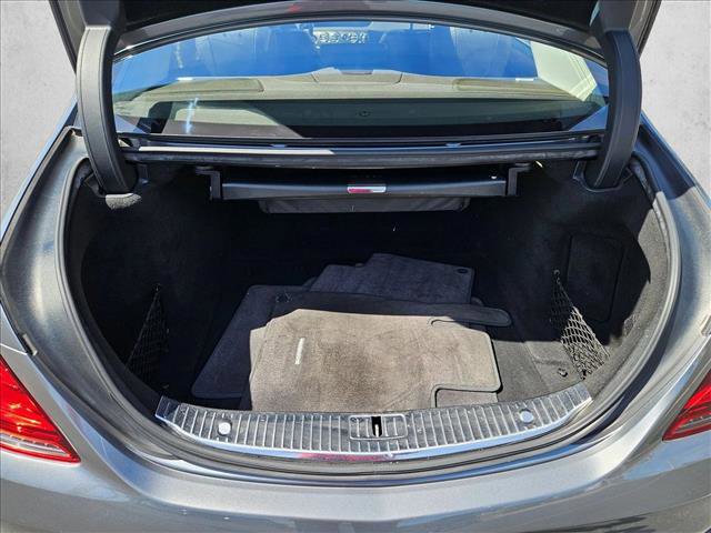 Used 2018 Mercedes-Benz S 560 Sedan image 6