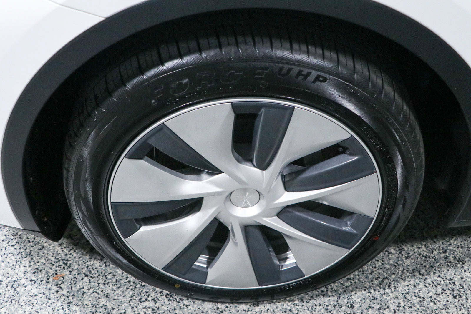 Used 2022 Tesla Model Y Long Range AWD/4WD image 11