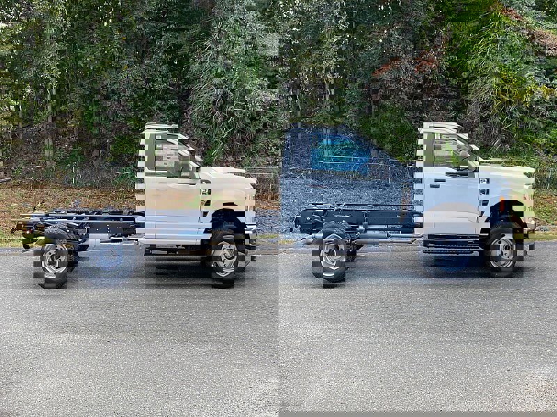 New 2026 Ford F350 XL image 4