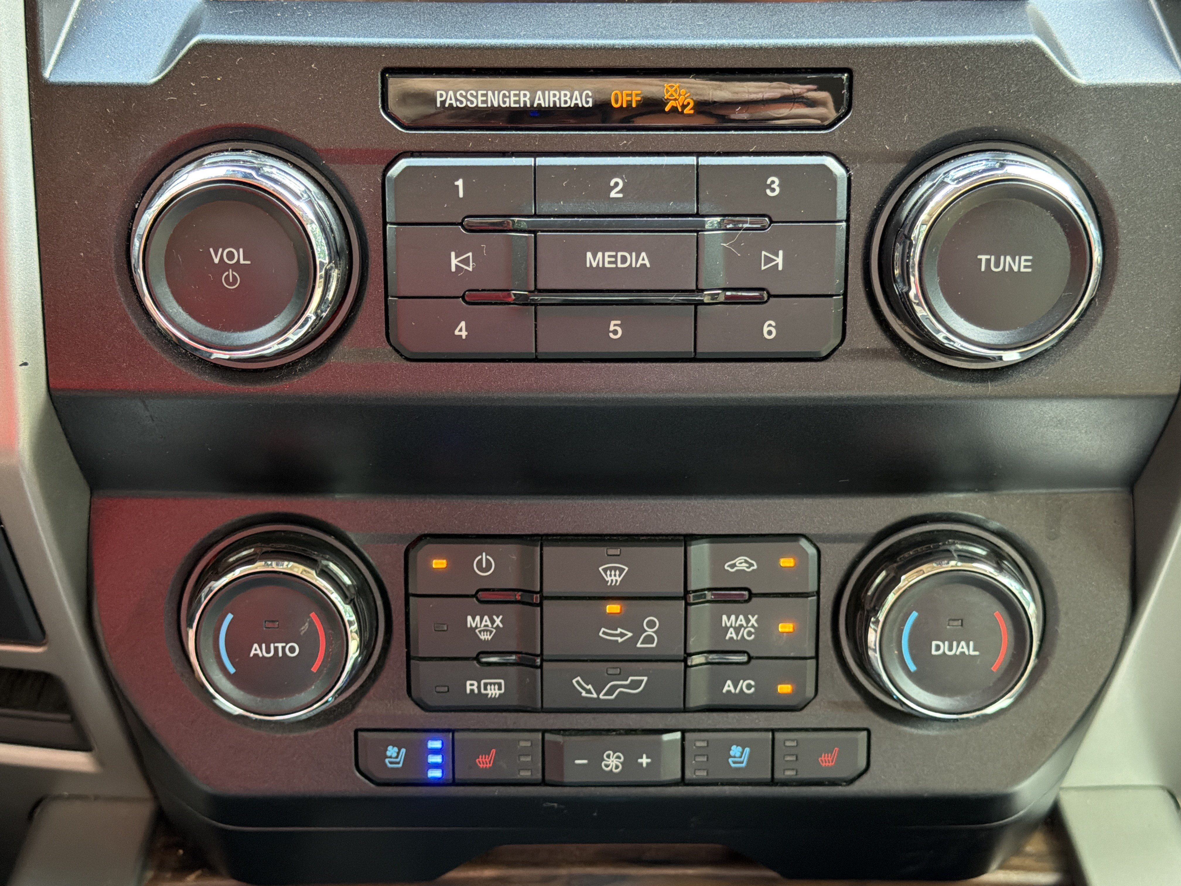 Used 2019 Ford F150 Lariat AWD/4WD image 7