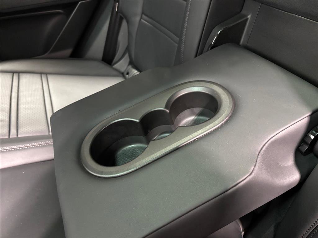 Used 2025 Porsche Cayenne S image 25