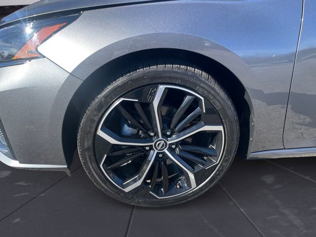 Used 2024 Nissan Altima 2.5 SR image 14