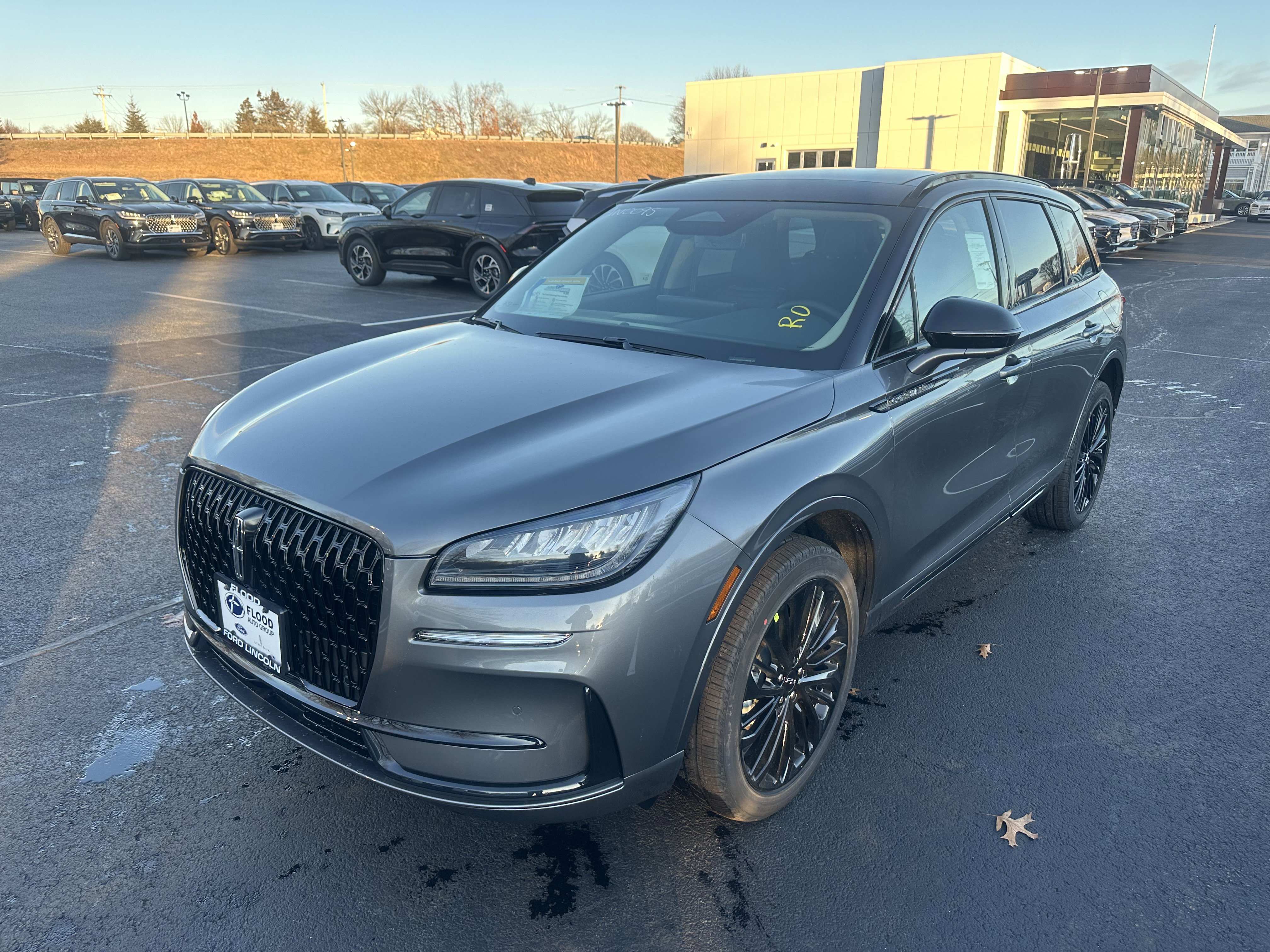 New 2026 Lincoln Corsair Premiere image 3