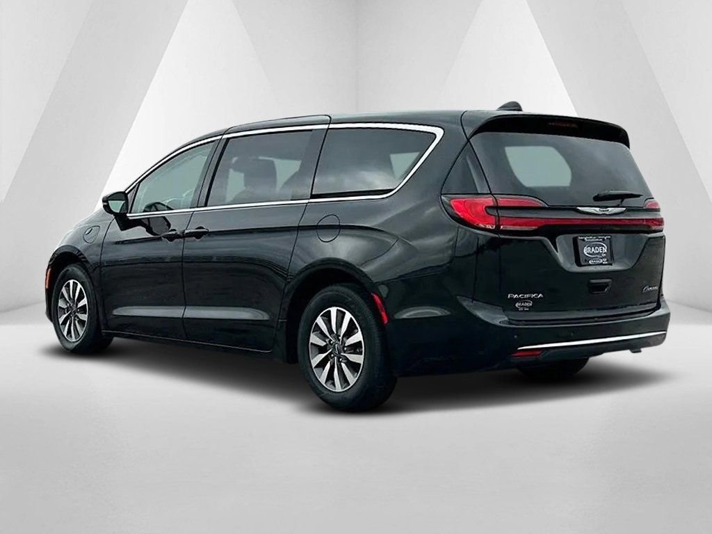 Used 2024 Chrysler Pacifica Select FWD image 5