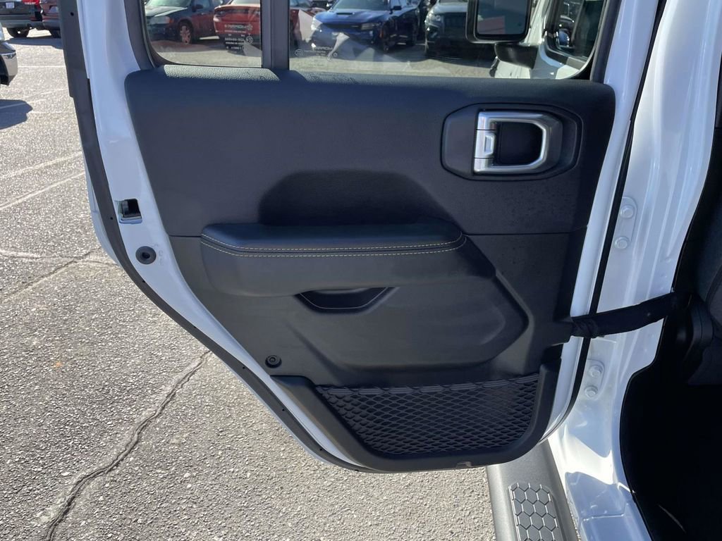 Certified 2024 Jeep Wrangler Sahara image 21