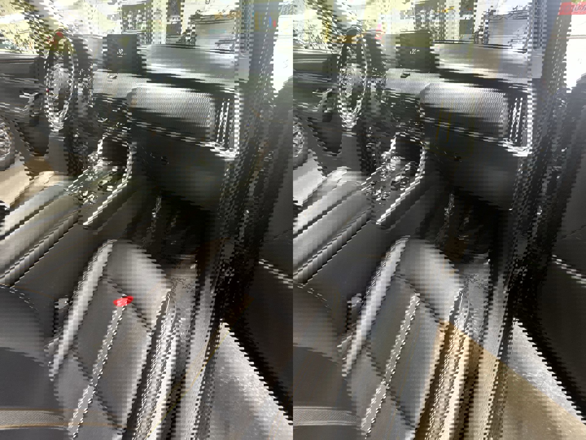 Used 2024 MAZDA CX-90 3.3 Turbo w/ Select Package image 29