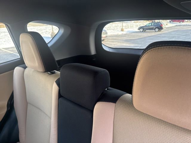 Used 2017 Toyota RAV4 XLE image 14