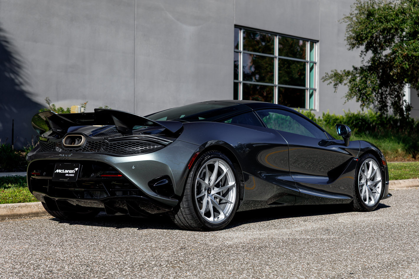 New 2027 McLaren 750S RWD image 5