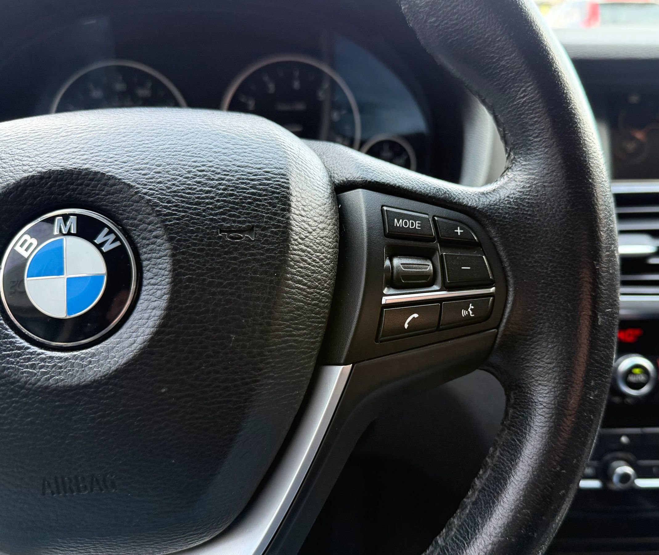Used 2015 BMW X3 xDrive28i w/ Driver Assistance Package AWD/4WD image 13